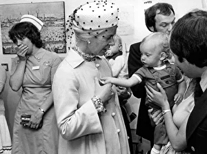 Mirror/0300to0399 00372/prince edward kent duke duchess kent north east Mirror/0300to0399 00372/prince edward kent duke duchess kent north east