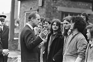Images Dated 23rd February 1978: Prince Philip, Duke of Edinburgh visits Martensen Street, Wavertree, Liverpool