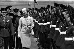 PRINCESS ANNE INSPECTS REGIMENT DURING VISIT TO DURHAM (APRIL 1984) PRINCESS ANNE INSPECTS REGIMENT DURING VISIT TO DURHAM (APRIL 1984)