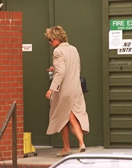 Images Dated 8th April 1996: Princess Diana outside The Harbour Club watched by reporters with eagle eyes after her