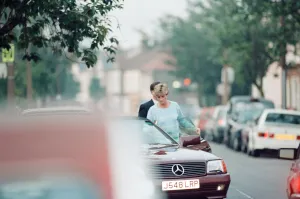 Princess Diana returns to car after visiting friend Carolyn Bartholmew, former flatmate Princess Diana returns to car after visiting friend Carolyn Bartholmew, former flatmate