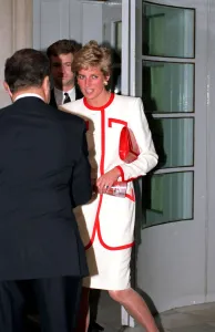 PRINCESS DIANA WEARING WHITE SUIT WITH RED TRIM MAY 1991 CODE PRINCESS DIANA WEARING WHITE SUIT WITH RED TRIM MAY 1991 CODE