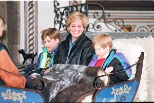 PRINCESS DIANA WITH WILLIAM AND HARRY ON HOLIDAY IN LECH PRINCESS DIANA WITH WILLIAM AND HARRY ON HOLIDAY IN LECH