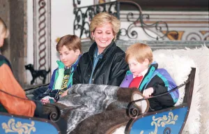 PRINCESS DIANA WITH WILLIAM AND HARRY ON HOLIDAY IN LECH PRINCESS DIANA WITH WILLIAM AND HARRY ON HOLIDAY IN LECH