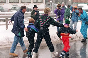PRINCESS DIANA WITH WILLIAM AND HARRY ON A SKIING HOLIDAY IN LECH PRINCESS DIANA WITH WILLIAM AND HARRY ON A SKIING HOLIDAY IN LECH