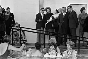 Images Dated 26th October 1972: Princess Grace and Prince Rainier of Monaco visit Pinderfields Hospital, Wakefield