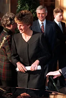 THE PRINCESS OF WALES WEARING A PINSTRIPE SUIT 1993 THE PRINCESS OF WALES WEARING A PINSTRIPE SUIT 1993