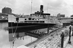 Images Dated 1st January 1983: PS Lincoln Castle, paddle steamer, which ferried passengers across the Humber from