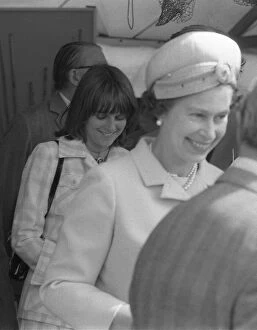 Images Dated 26th July 1974: Queen Elizabeth II at a Game Fair on the estate of The Duke of Wellington