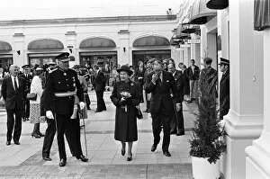 Images Dated 24th March 1988: Queen Elizabeth II visits Leamington Spa, Warwickshire. The Queen opens Royal Priors