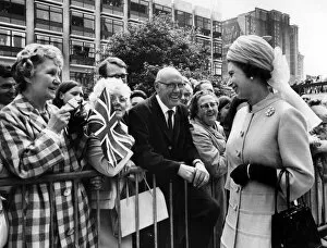 Images Dated 23rd June 1971: Queen Elizabeth II visits Manchester. The Queen walks through the Manchester Evening News