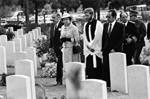 Tunis Collection: Queen Elizabeth II visits Massicault War Cemetery in Tunis, Tunisia. 21st October 1980