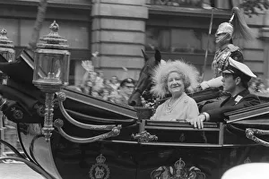 Queen Mother in open landau with Prince Andrew at the wedding of Prince Charles Queen Mother in open landau with Prince Andrew at the wedding of Prince Charles