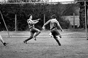 Images Dated 22nd January 1975: Queens Park Rangers StarsStan Bowles and Frank Maclintock seen here during training