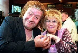 Rab C Nesbitt TV series August 1998 Elaine C Smith and Gregor Fisher as Rab Rab C Nesbitt TV series August 1998 Elaine C Smith and Gregor Fisher as Rab