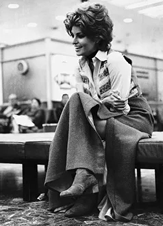 Raquel Welch actress at Heathrow Airport -January 1970 Raquel Welch actress at Heathrow Airport -January 1970