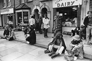 Images Dated 25th June 1971: Reading pop festival goers seen here stopping off at the Silverbourne Dairy