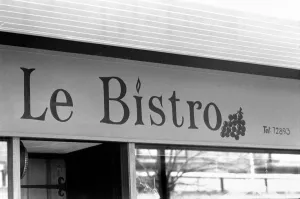 Restaurant Le Bistro, Le Bistro also the Vineyards. January 1975 75-00317-005 Restaurant Le Bistro, Le Bistro also the Vineyards. January 1975 75-00317-005