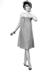 Reveille Fashions: Delia Freeman. May 1967 P006717 Reveille Fashions: Delia Freeman. May 1967 P006717