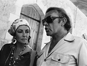 Richard Burton & Elizabeth Taylor in Jerusalem, Israel 30th August 1975 Richard Burton & Elizabeth Taylor in Jerusalem, Israel 30th August 1975