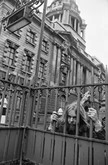Images Dated 31st October 1977: Rick Wakeman seen here in 1977 after recently rejoined the 'Yes'group
