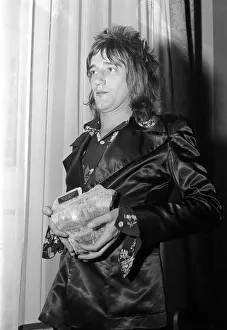 Rod Stewart September 1971 With his Melody Maker Pop Award Rod Stewart September 1971 With his Melody Maker Pop Award