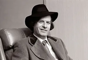 Romark - Hypnotist / Magician - 1976 real name Roland Markham Romark - Hypnotist / Magician - 1976 real name Roland Markham