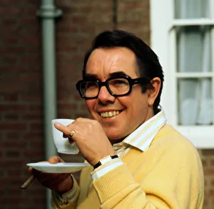 Ronnie Corbett holding teacup December 1977 Ronnie Corbett holding teacup December 1977