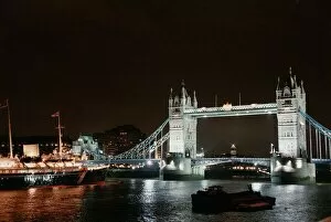 Images Dated 18th November 1997: The Royal Yacht Britannia moored at Tower Bridge London