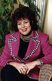 Ruby Wax Tv Presenter in her Holland Park home Ruby Wax Tv Presenter in her Holland Park home