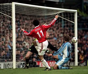 Ryan Giggs of Manchester United scores his goal Feb 1999 Ryan Giggs of Manchester United scores his goal Feb 1999