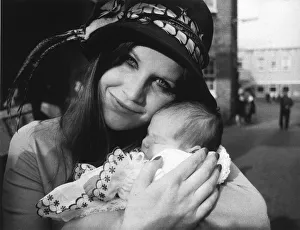 Sandie Shaw with baby daughter Grace February 1971. Pictured Sandie Shaw with baby daughter Grace February 1971. Pictured