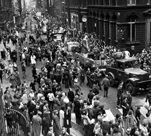 The scene in Dale Street as the Panto Procession nears the Town Hall. Circa February 1960 The scene in Dale Street as the Panto Procession nears the Town Hall. Circa February 1960