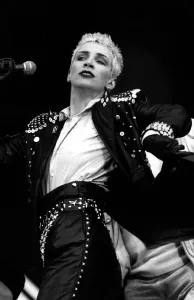 Scottish singer Annie Lennox of the Eurythmics on stage at the Nelson Mandela benefit Scottish singer Annie Lennox of the Eurythmics on stage at the Nelson Mandela benefit