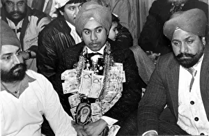 A service for 18-year-old Jaspal Singh celebrating his engagement - gifts of money A service for 18-year-old Jaspal Singh celebrating his engagement - gifts of money