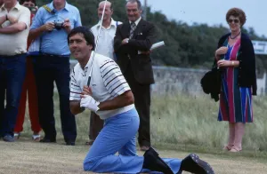 Seve Ballesteros golfer 1983 On knees after golf shot crowd watching Seve Ballesteros golfer 1983 On knees after golf shot crowd watching