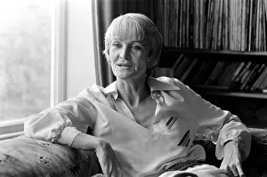 Sheila Hancock pictured at her home in Chiswick. 1st October 1976 Sheila Hancock pictured at her home in Chiswick. 1st October 1976