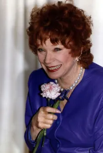 Shirley Maclaine american actress Dbase A©Mirrorpix Shirley Maclaine american actress Dbase A©Mirrorpix