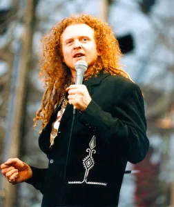 Simply Red perfrom at the Gateshead Stadium on 14th July 1991 Simply Red perfrom at the Gateshead Stadium on 14th July 1991