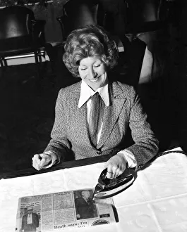 Singer: Faith Brown. February 1975 75-00738-004 Singer: Faith Brown. February 1975 75-00738-004