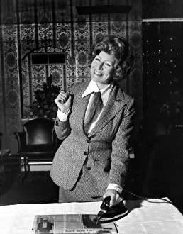Singer: Faith Brown. February 1975 75-00738-006 Singer: Faith Brown. February 1975 75-00738-006