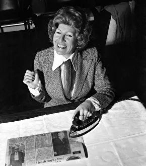 Singer: Faith Brown. February 1975 75-00738-008 Singer: Faith Brown. February 1975 75-00738-008