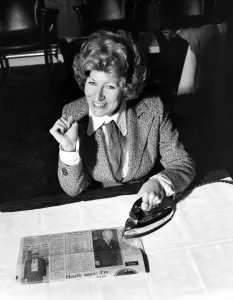 Singer: Faith Brown. February 1975 75-00738-010 Singer: Faith Brown. February 1975 75-00738-010