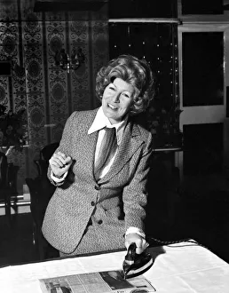 Singer: Faith Brown. February 1975 75-00738-015 Singer: Faith Brown. February 1975 75-00738-015