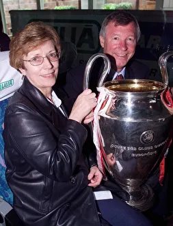Sir Alex Ferguson and his wife Cathy with the Champions League Trophy - 27/05/1999 Sir Alex Ferguson and his wife Cathy with the Champions League Trophy - 27/05/1999