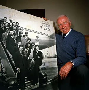Sir Matt Busby seen here in 1984 with a photograph of the Busby Babes Sir Matt Busby seen here in 1984 with a photograph of the Busby Babes