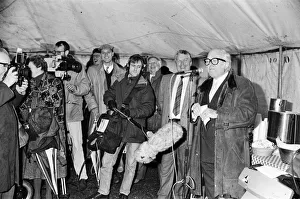 Sir Richard Attenborough making a visit to Bretton, Wakefield. 4th November 1989 Sir Richard Attenborough making a visit to Bretton, Wakefield. 4th November 1989