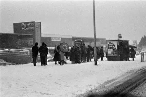 Snow scenes in Reading, Berkshire. January 1982 Snow scenes in Reading, Berkshire. January 1982