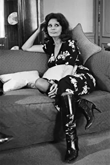 Images Dated 26th March 1979: Sophia Loren who is in London to promote her latest book, pictured in her hotel suite