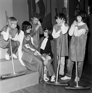 Southlands School operetta rehearsal, Middlesbrough. 1972 Southlands School operetta rehearsal, Middlesbrough. 1972